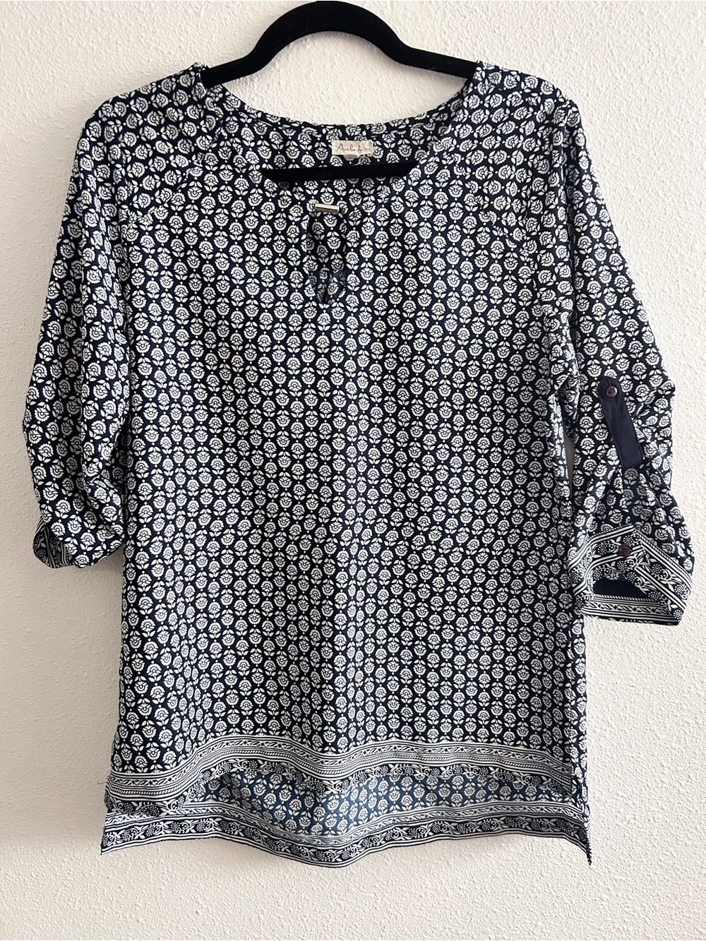 Antilia Femme Navy and White Printed Roll-Tab Tunic